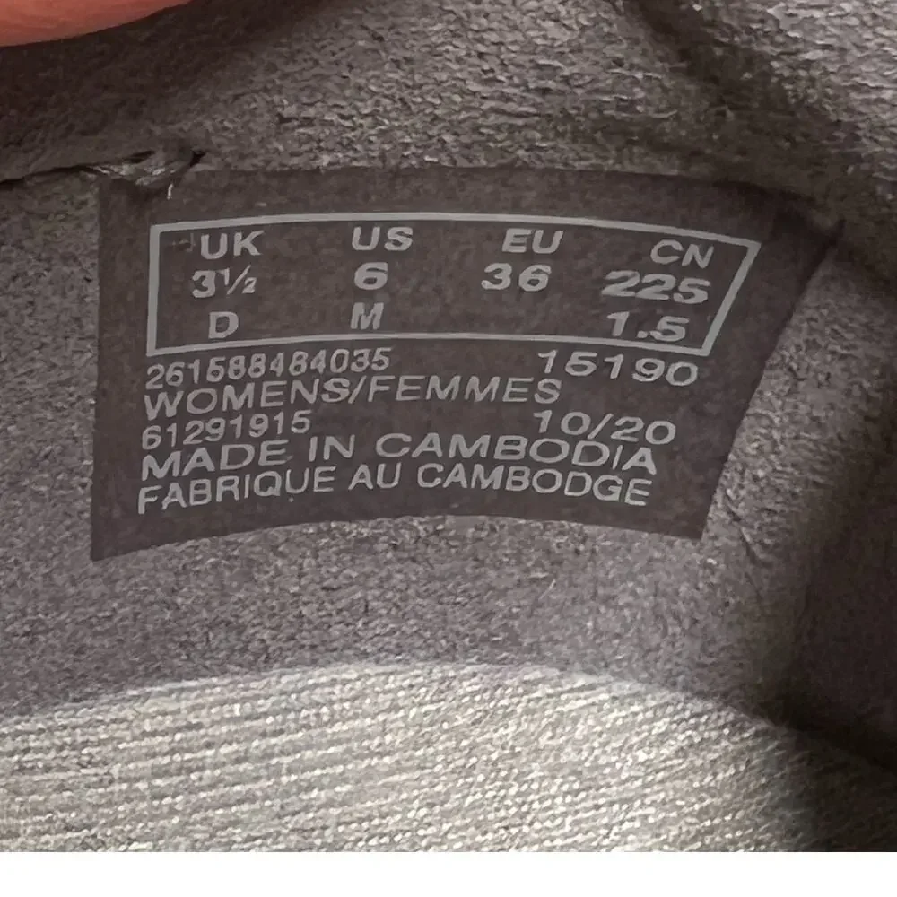 COLLECTION BY CLARKS LAYTON LACE Women's Size 6 Black Leather Sneakers Shoes - Picture 15 of 15